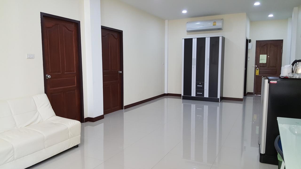 Charoensuk Grand Hotel Kabin Buri Ngoại thất bức ảnh