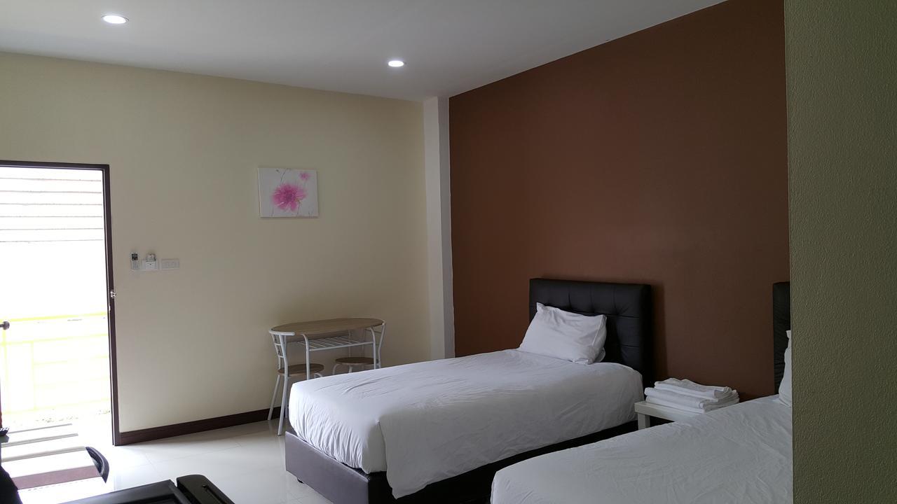 Charoensuk Grand Hotel Kabin Buri Ngoại thất bức ảnh