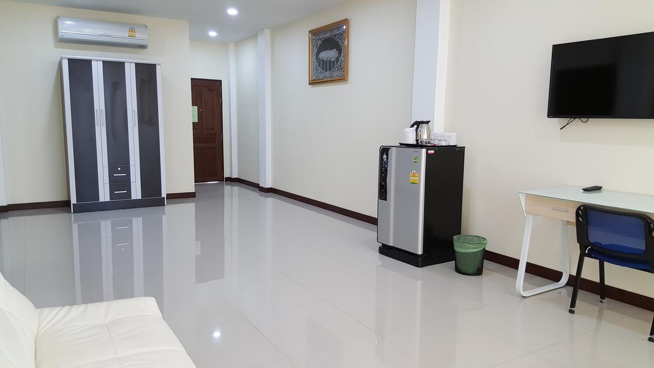 Charoensuk Grand Hotel Kabin Buri Ngoại thất bức ảnh