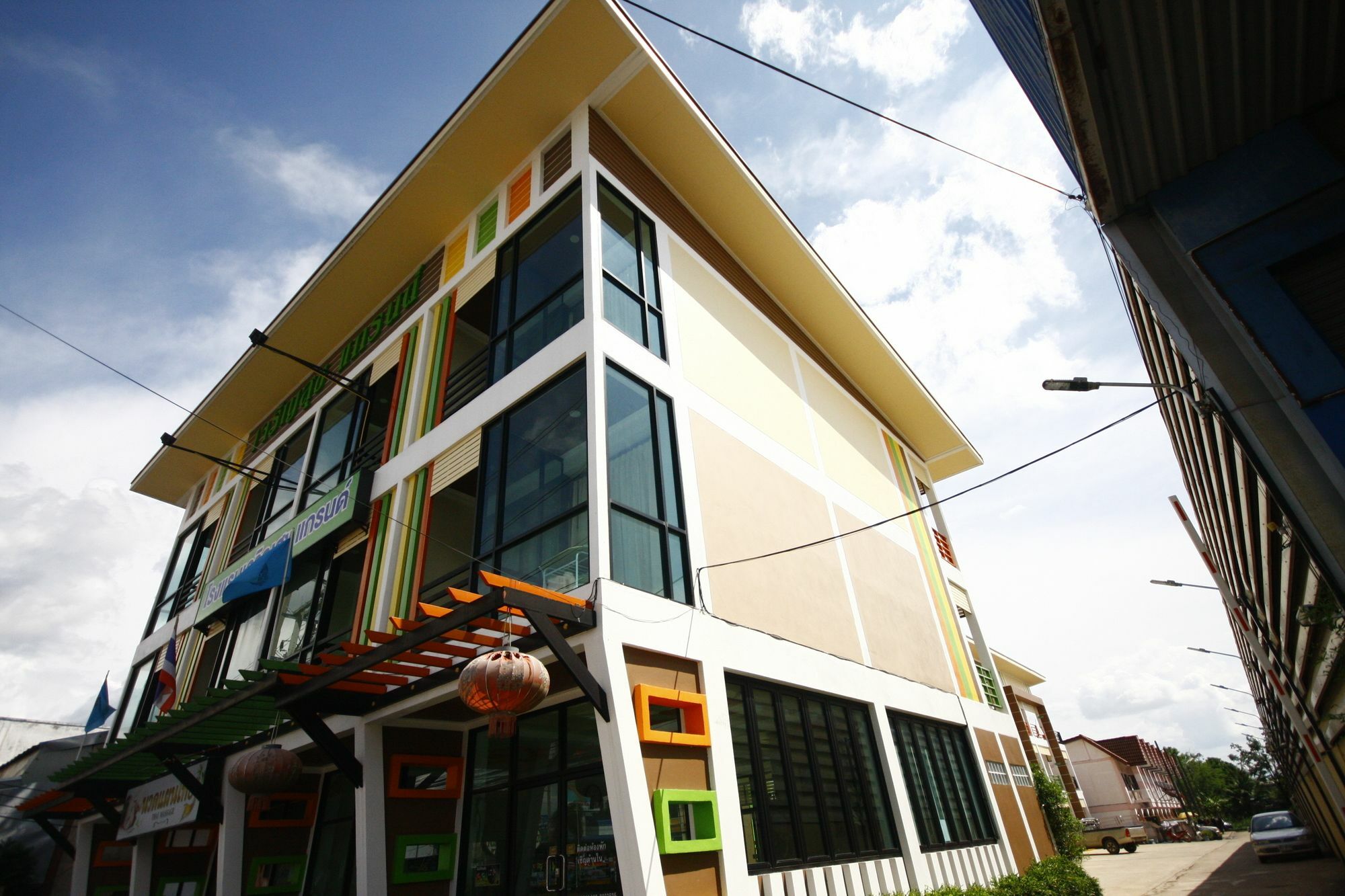 Charoensuk Grand Hotel Kabin Buri Ngoại thất bức ảnh